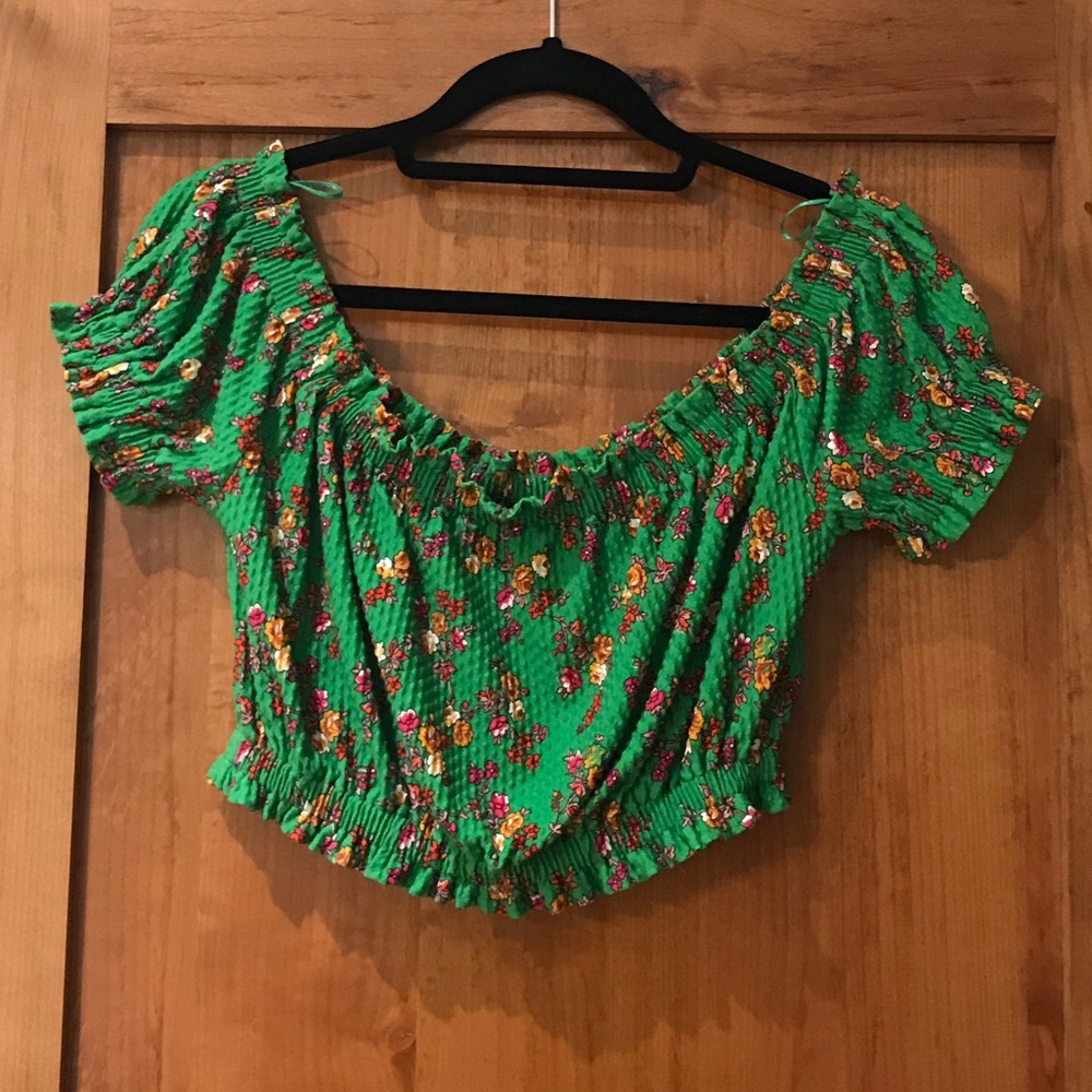 TOPSHOP green floral crop top